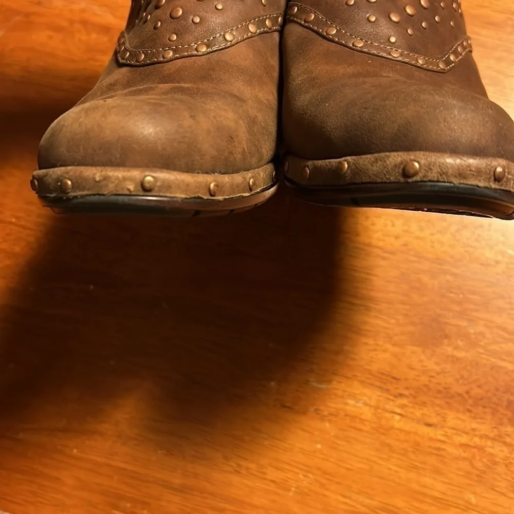 Sofft Langston Caramelo Leather Studded Distressed Slip On Clogs Mules Size 7.5 - Picture 5 of 12